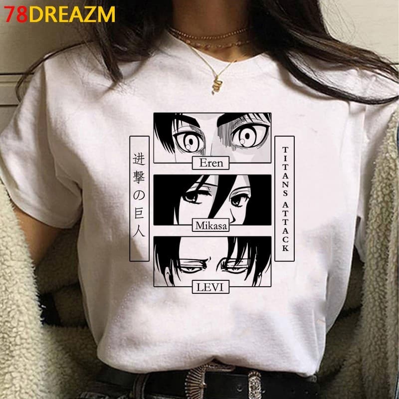 Foto de producto Camiseta estampada con los personajes de Shingeki No Kyojin