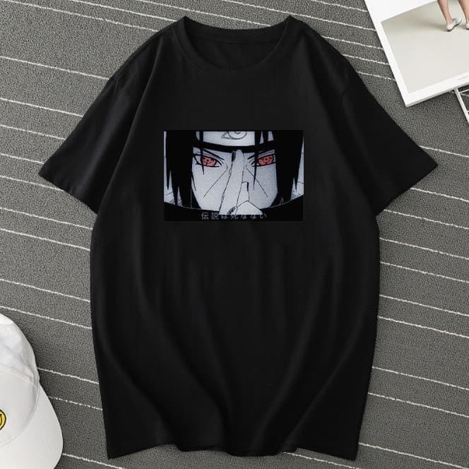 Foto de Camiseta de Itachi Uchiha de Naruto